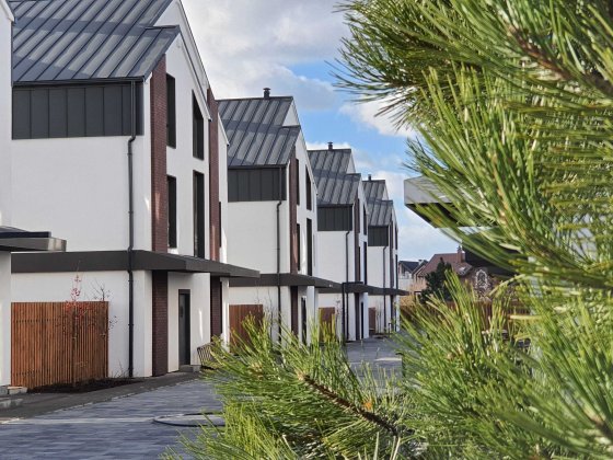 Таунхаус з чистовим ремонтом у тихому районі. Безпека, простір! Київ