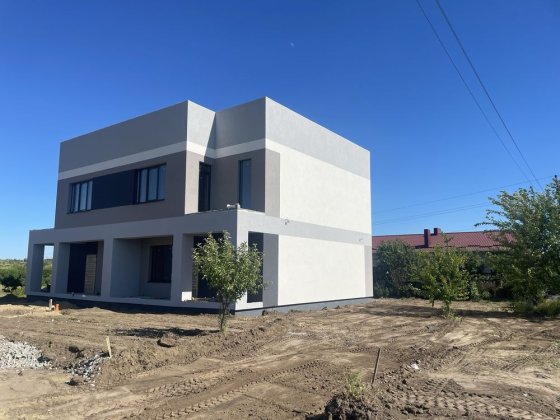 Котедж-двоян на Щасливому Рівне