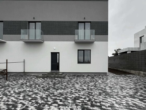 Продам просторий котедж на Щасливому, з чистовим ремонтом Рівне