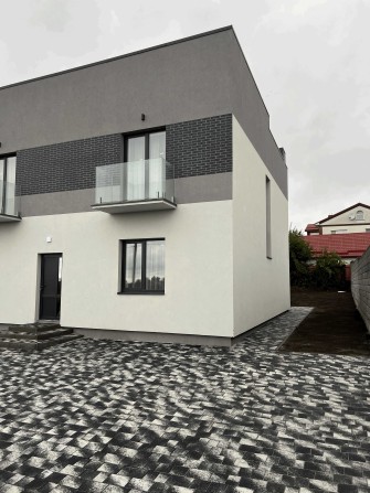 Продам гарний котедж з ремонтом на Щасливому - фото 1