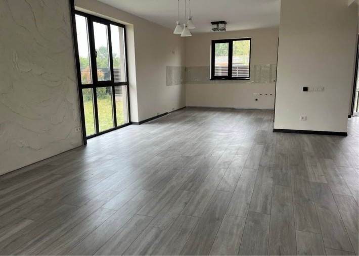 Новий будинок з ремонтом - фото 1