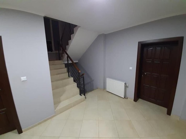 Будинок поблизу центра - фото 1