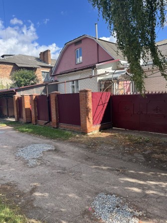 Продам  добротний будинок по вул. Смирнова - фото 1