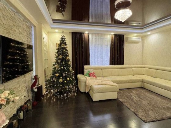 Продаж будинку поблизу ринку Краснодонців Ужгород