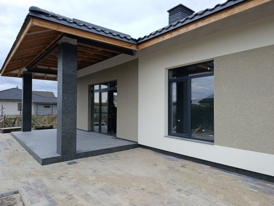 Одноповерховий будинок під лісом в м.Черкаси Черкаси