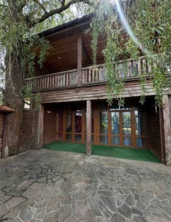 Просторий будинок біля Дніпра з унікальними можливостями, 556616 - фото 1