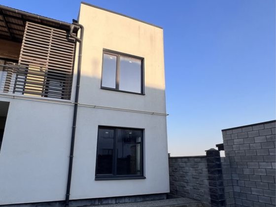 Продається котедж на Щасливому Рівне