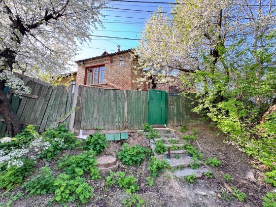 Будинок  (півбудинку, з окремим входом та двором) Киев