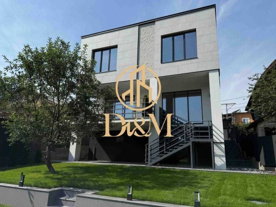 Продається сучасний будинок поруч з Голосіївським парком Киев