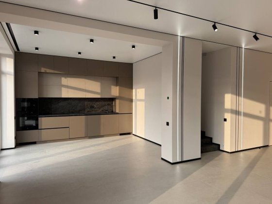 Будинок 140м² та 6 соток з ремонтом біля Osocor 7км Осокорки Славутич Киев