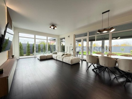 Продаж будинку 145 м.кв / 6 соток / Ужгород, р-н Садовий Ужгород