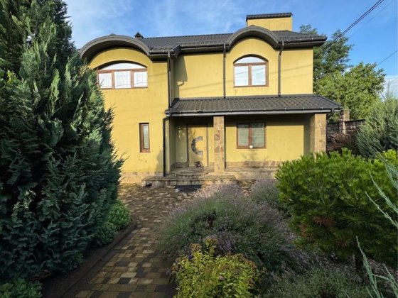 ПРОДАЖ! Укомплектований будинок 195 к.в.м, 9.7 сот, благоустрій Рівне