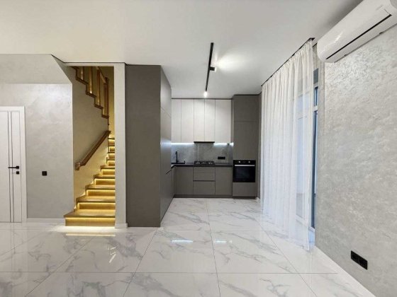 Котедж «Щасливе» з Ремонтом! Ділянка 2,5 сот! Рівне