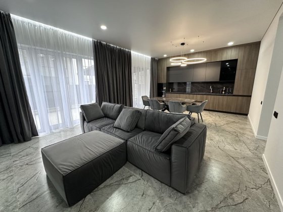 Дом с ремонтом Киев метро Осокорки Дарницкий район от застройщика Киев