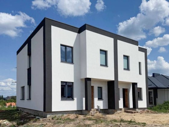 Котедж в перших лініях масиву Макарова Рівне