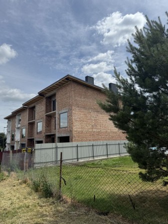 Продаж Таунхаусів міські комунікації Роша - фото 1