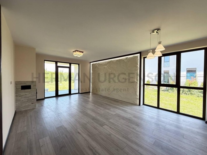 Продаж будинку 140 м.кв / 7 соток / Ужгород, р-н Садовий - фото 1