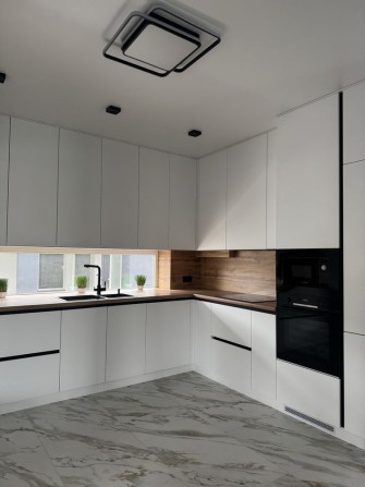 Продаж будинку з ремонтом - фото 1