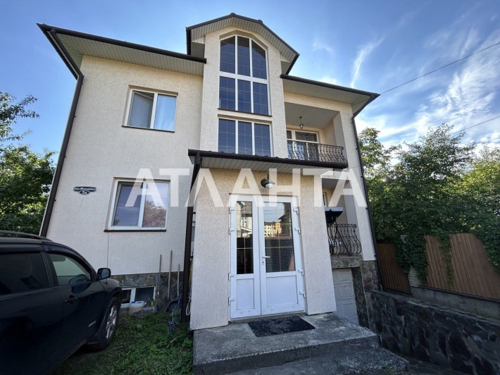 Розкішний будинок у топовому районі - фото 1