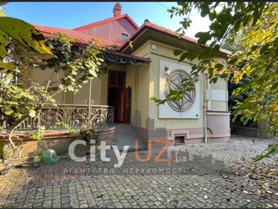 Продається будинок в центрі Ужгород