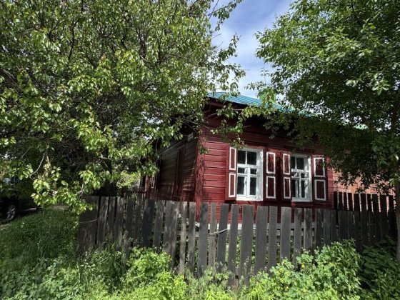 Пів будинку біля центру, окремий двір Чернигов