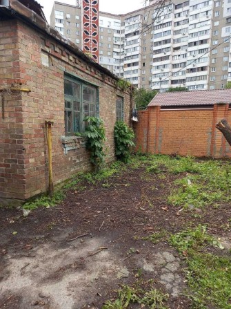 м. Академмістечко 5 хв. пішки, продаж півбудинку  40м з землею 5 соток - фото 1