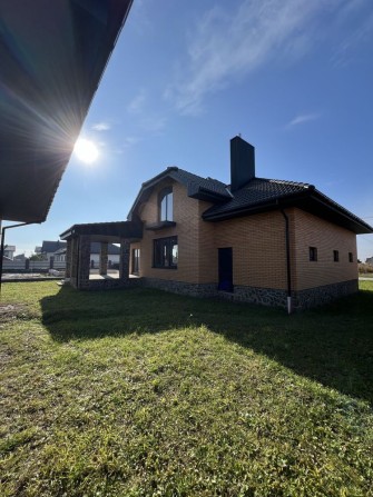 Будинок з шикарним плануванням, 2 гаражами і гостьовий будинок - фото 1