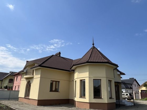 Якісний Будинок поруч від Чернівців Чернівці