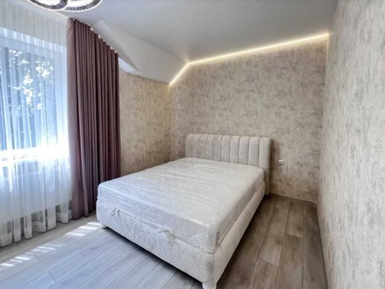 Продам таунхаус-СТИЛЬНИЙ-Три окремі кімнати-Ванна+душова.без комісії Винница