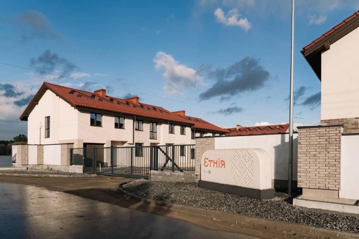 котедж в елітному містечку Етнія тез комісії з міськими комунікаціями - фото 1