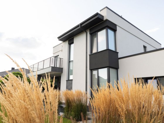 Продам сучасний будинок в стилі Хай Тек з вишуканим ремонтом. Екватор Рівне