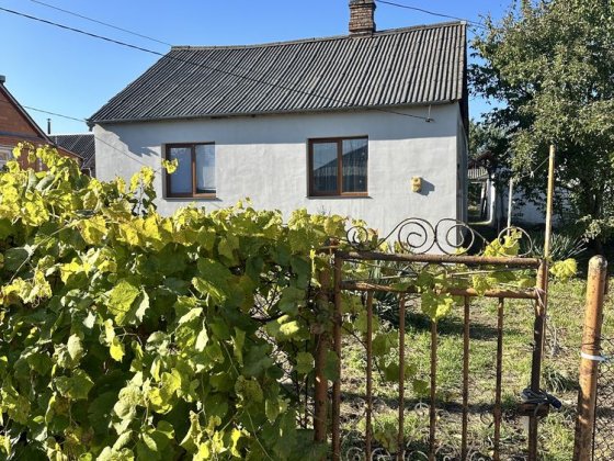 Продаж половини будинку район Басового Кута Ровно