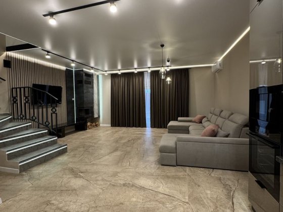 Дуже гарний таунхаус. Продаж. Ужгород Ужгород