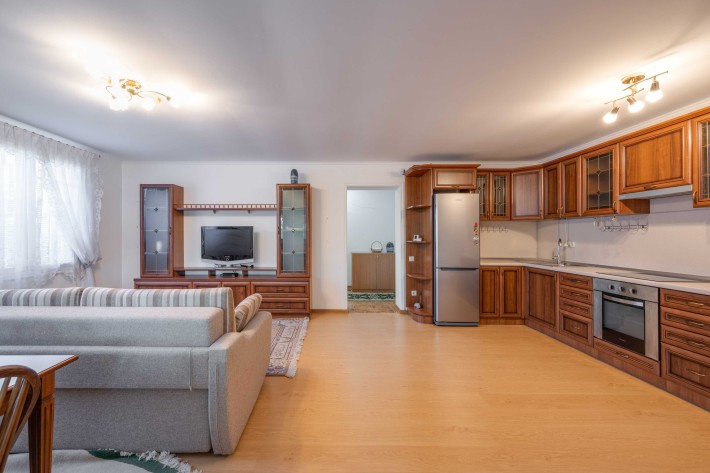 Продажа дома. Осокорки. Восточная, 36. Выход на канал. Метро Славутич - фото 1