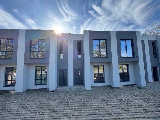 Продаж 2 пов таунхауса з ділянкою на 1.5 сотки, 74 кВ. м, 2 кімнати Винница