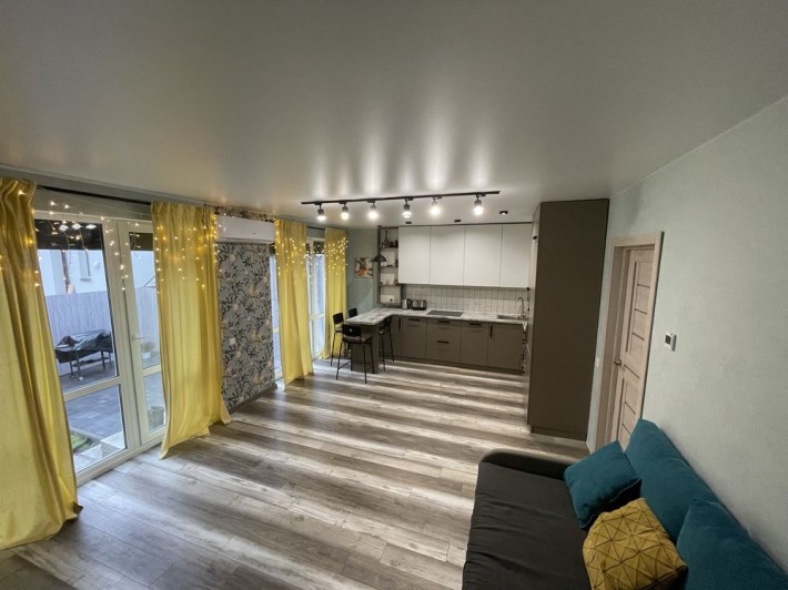 Продам ТаунХаус, Дарницький, Лісова 17 - фото 1