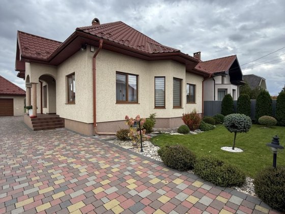 Будинок в класичному стилі Ужгород