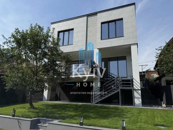 Продаж будинку /  Голосіївський / 320 м2 / 6 соток /  з бомбосховищем Киев