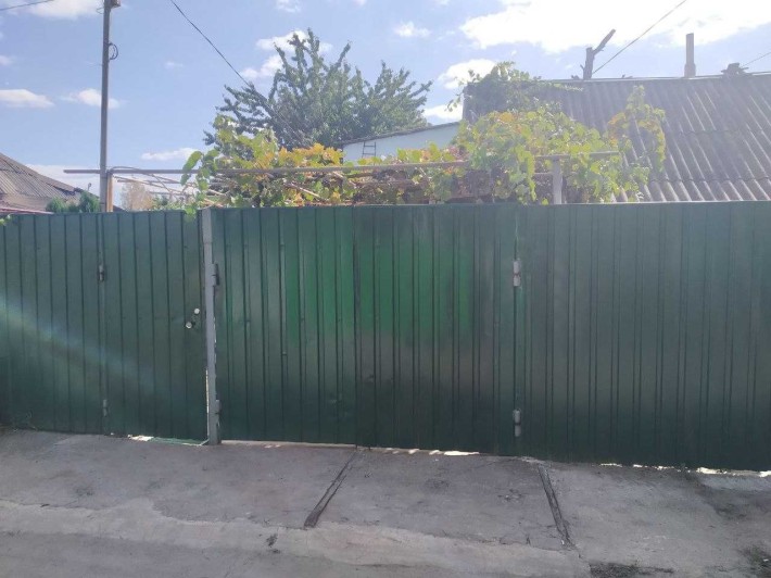 Продам дом в общем дворе - фото 1