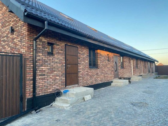 Таун 90м2 унікальний проект з Баварської кладки, 10км від міста(Відео)