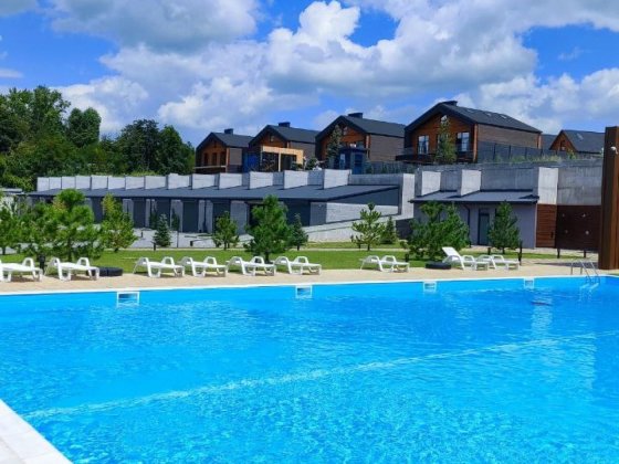 Сучасний будинок преміум-класу на першій лінії Дніпра Днепр