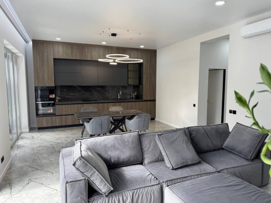 Будинок 145 м2 та 3.5 сотки поруч Osocor Осокорки Славутич Киев