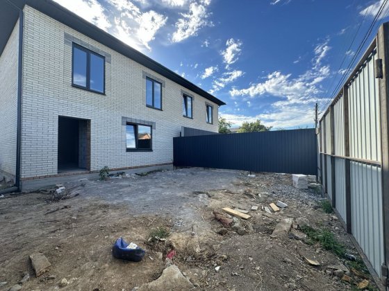 Продам Таунхаус 75 кв.м. Гарна локація 5хв до Магігранду Винница