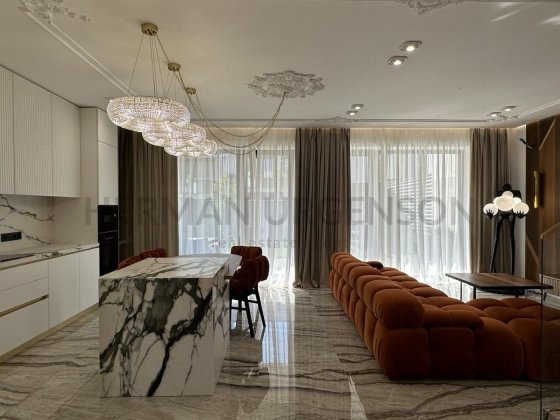 Продаж таунхауса 147 м.кв / Sherwood / 2 сотки Ужгород