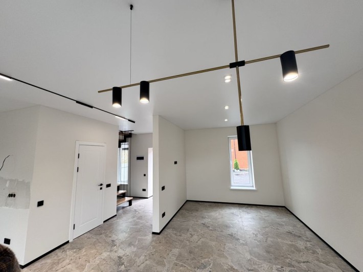 Продаж таунхаус з ремонтом - фото 1