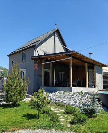 Продам просторный дом ж/м Победа 6 - фото 1