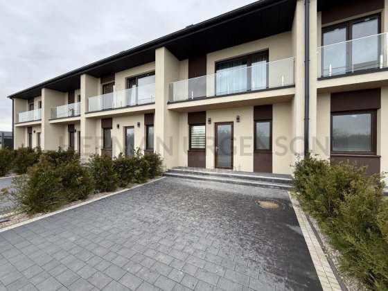 Продаж таунхаусу 132 м.кв / 1.5 сотки / р-н Садовий, Ужгород Ужгород