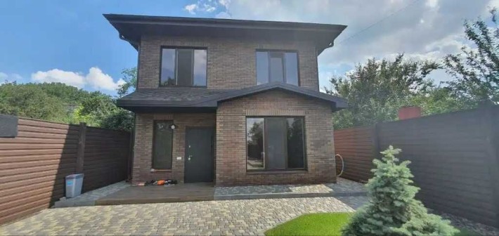 Продам 2-х этажный дом в районе ул. Рабочей - фото 1