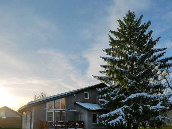 Уникальный дом 110 м. кв. возле озера в районе Донецкого шоссе. Днепр