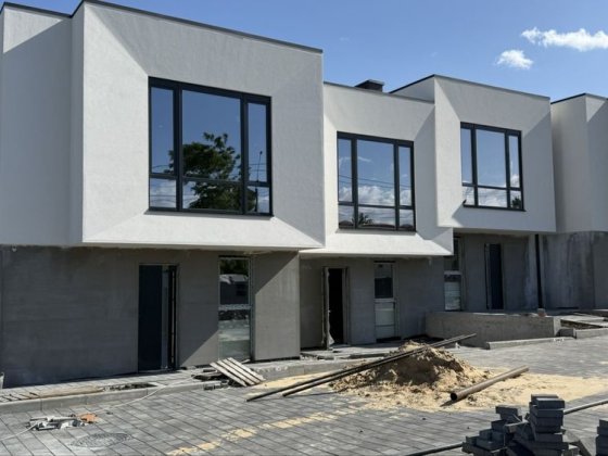 Продаж будинків на мальованці Житомир